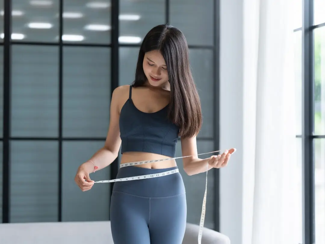 Client doing measurements