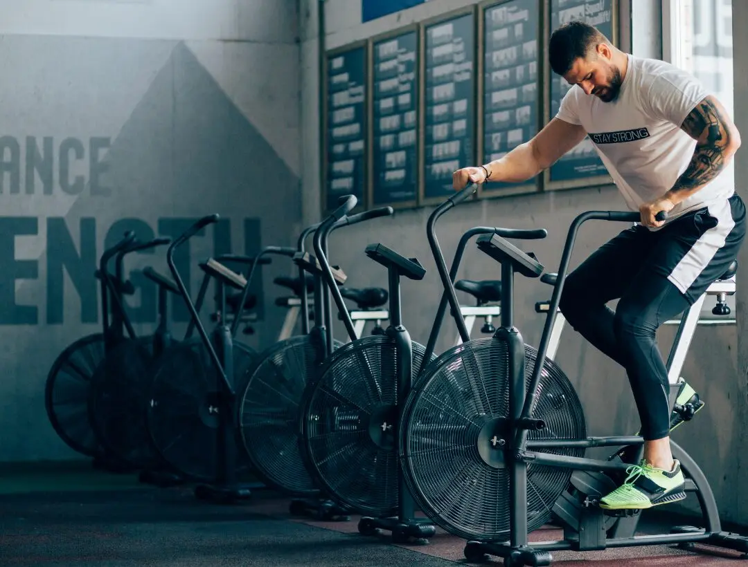 Why the Fitness Industry is Failing People Over 40